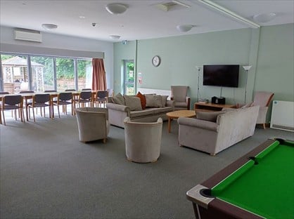 1 Bed Flat, Carnarvon Road, L9