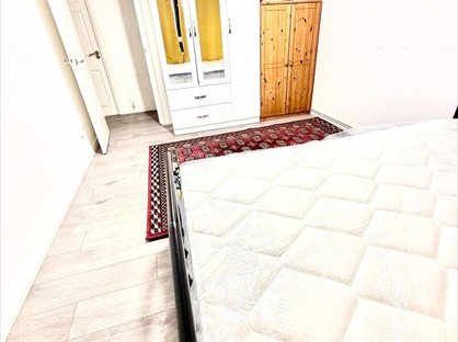 Room in a Shared House, West House, IG11