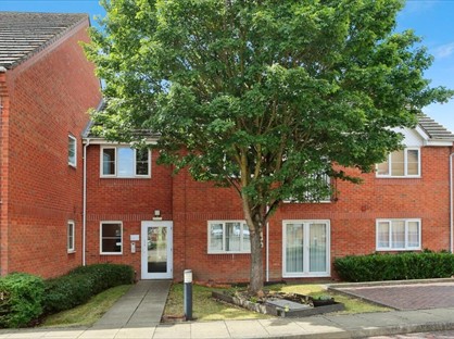 2 Bed Flat, Hampton Hargate, PE7