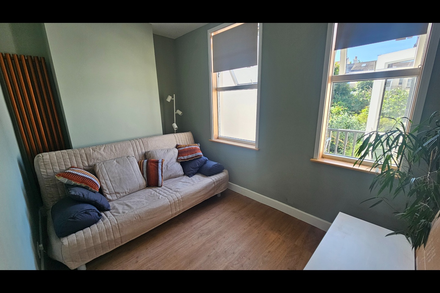 1 Bed Flat, Albion Hill, BN2