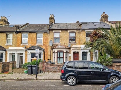 2 Bed Flat, Chelmer Road, E9
