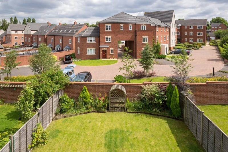 Room in a Shared House, Mead Avenue, B16