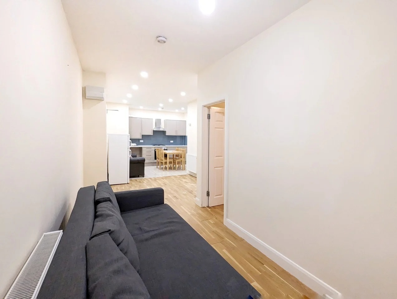 Waltham Cross - 1 Bed Flat, Cheshunt, EN8 - To Rent Now for £1,450.00 p/m