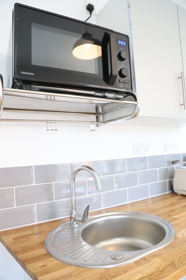 Studio Flat, Grafton Road, NW5 photo 4