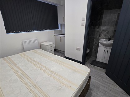 Studio Flat, Harlington, UB3