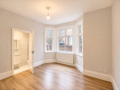 3 Bed Flat, Dean Road, NW2