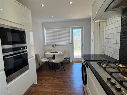 3 Bed Terraced House, Abbotsfield, MK6
