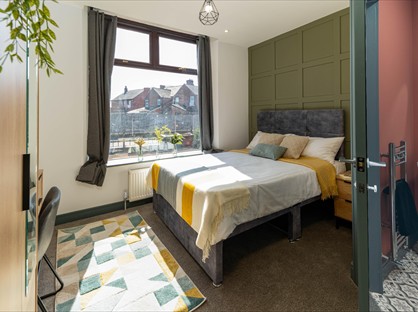 Room in a Shared House, Timson St, M35