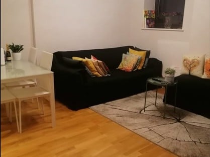 Room in a Shared Flat, Old Inn House, SM1