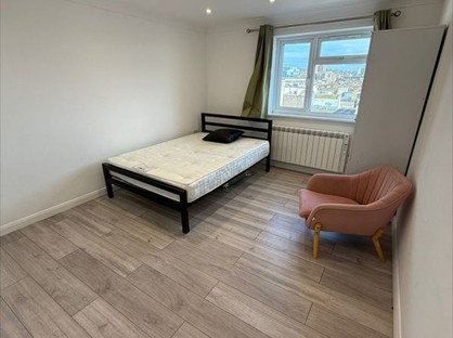 Room in a Shared Flat, West St, BN1