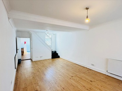4 Bed Semi-Detached House, Brooke Road, RM17