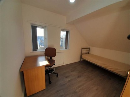 Room in a Shared House, Burlington Mews, B10