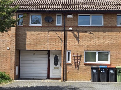 4 Bed Terraced House, Hutton Avenue, MK6
