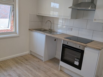1 Bed Flat, Garland Road, CO12