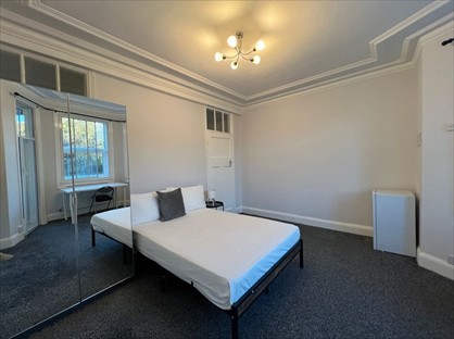 Room in a Shared House, Brent View House, NW11
