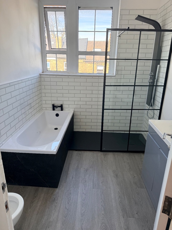 1 Bed Flat, Lydgate Lane, S10 photo 3