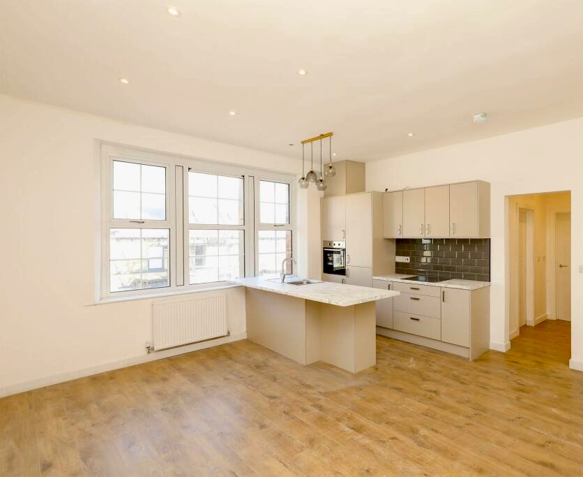 1 Bed Flat, Lydgate Lane, S10 photo 5