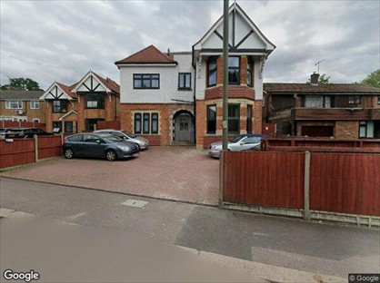 1 Bed Flat, London Road, RH1