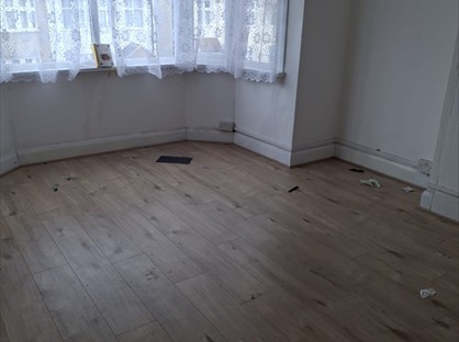 4 Bed Semi-Detached House, Romford, RM11