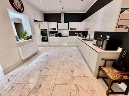 Room in a Shared House, Wheelwright Road, B24