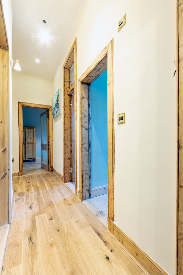 2 Bed Flat, Murieston Terrace, EH11 photo 3