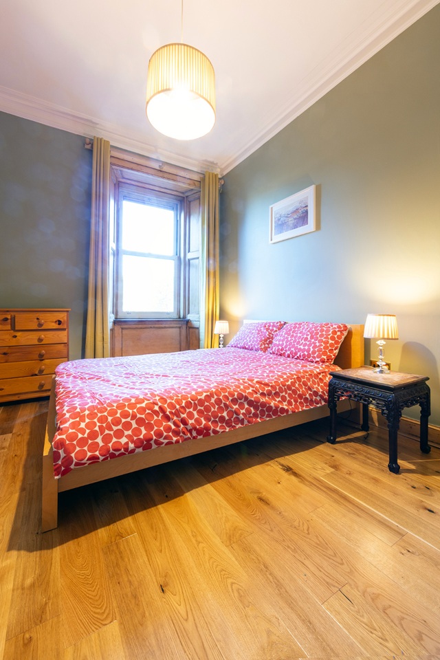 2 Bed Flat, Murieston Terrace, EH11 photo 4