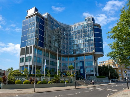 2 Bed Flat, Falcon Wharf, SW11