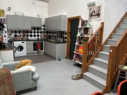 Room in a Shared House, Byam Street, SW6