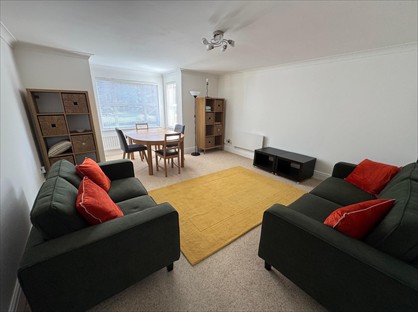 2 Bed Flat, Oaklands Road, MK40