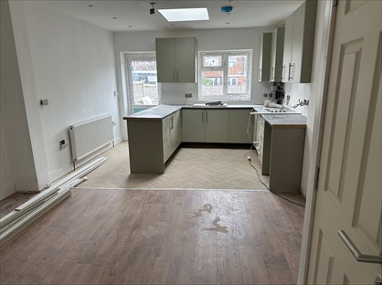 3 Bed Semi-Detached House, Eighth Avenue, LU3