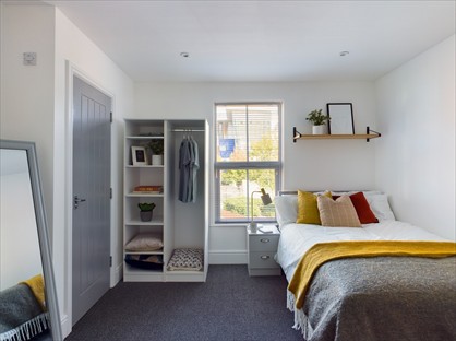 Room in a Shared House, Monks Road, LN2
