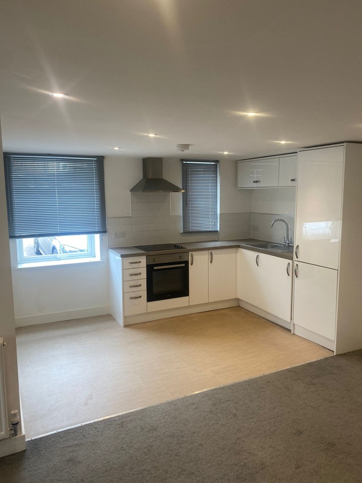 2 Bed Flat, Hanham, BS15