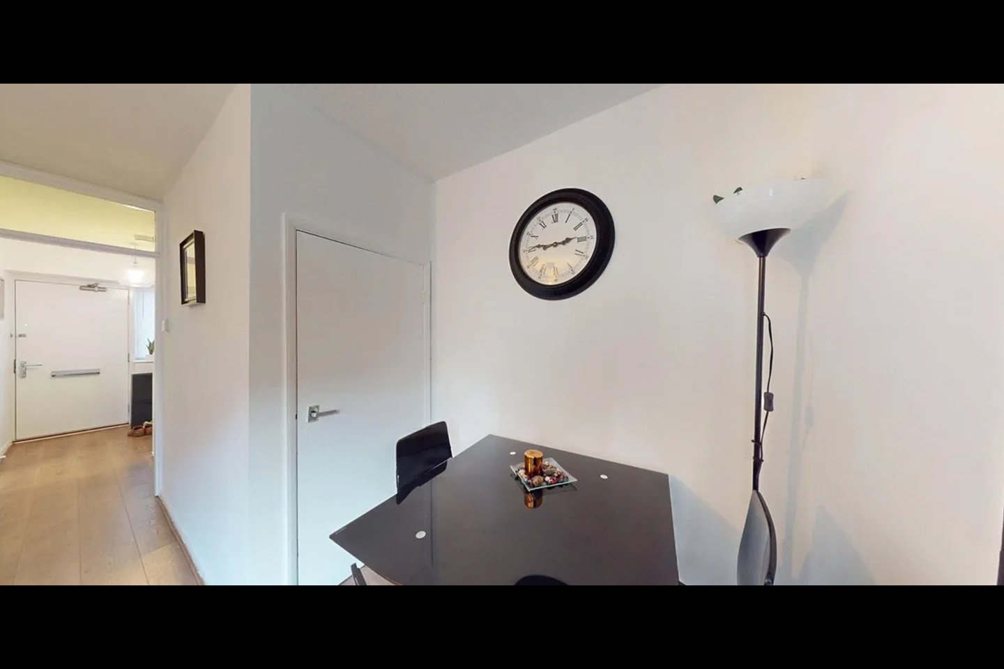 2 Bed Maisonette, Hursthead Walk, M13 photo 2