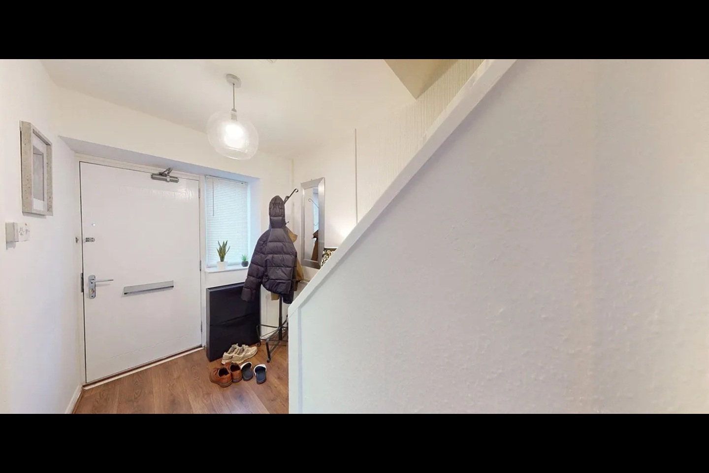 2 Bed Maisonette, Hursthead Walk, M13 photo 4