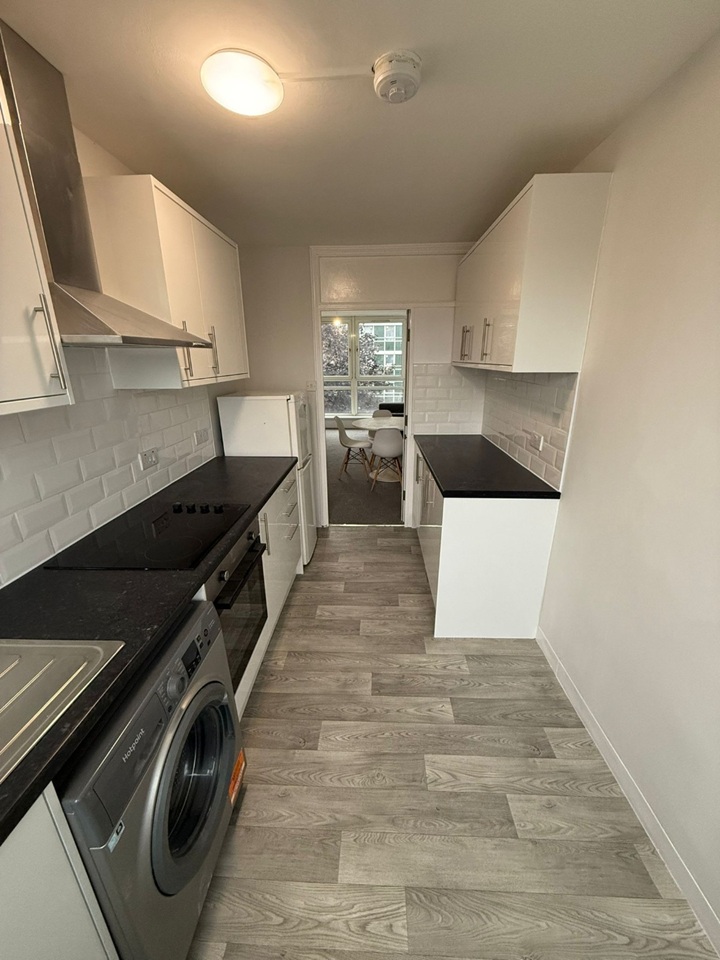 Additional image 8 of 3 Bed Flat, Arrowsmith House, SE11, N1 7GU