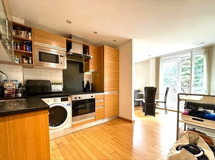 1 Bed Flat, Westferry Road, E14