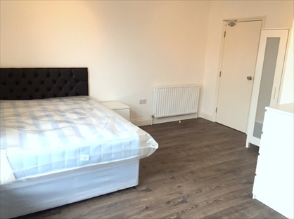 Room in a Shared House, Burrage Place, SE18