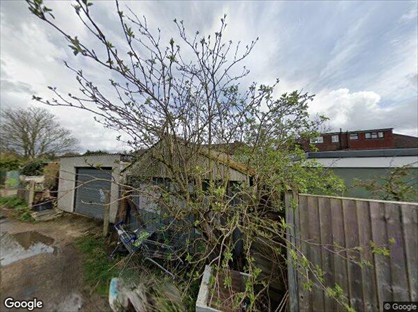 Studio Flat, Ashridge Way, TW16