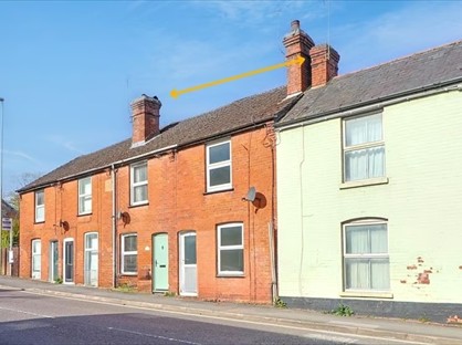 2 Bed Terraced House, New St, SP10