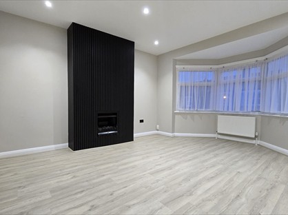 2 Bed Flat, Morley Hill, EN2