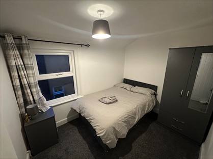 Room in a Shared House, Camden Road, TA6