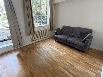 2 Bed Flat, Shepherds Bush Road, W6