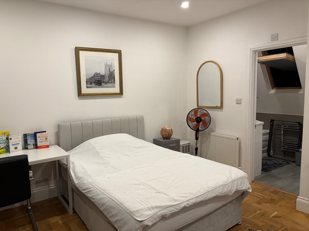 Room in a Shared House, Bethnal Road, E2