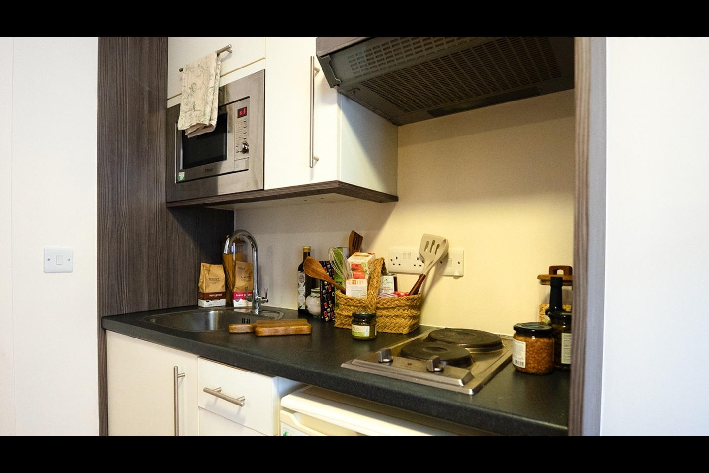 Studio Flat, Pearl Works, S1 photo 5