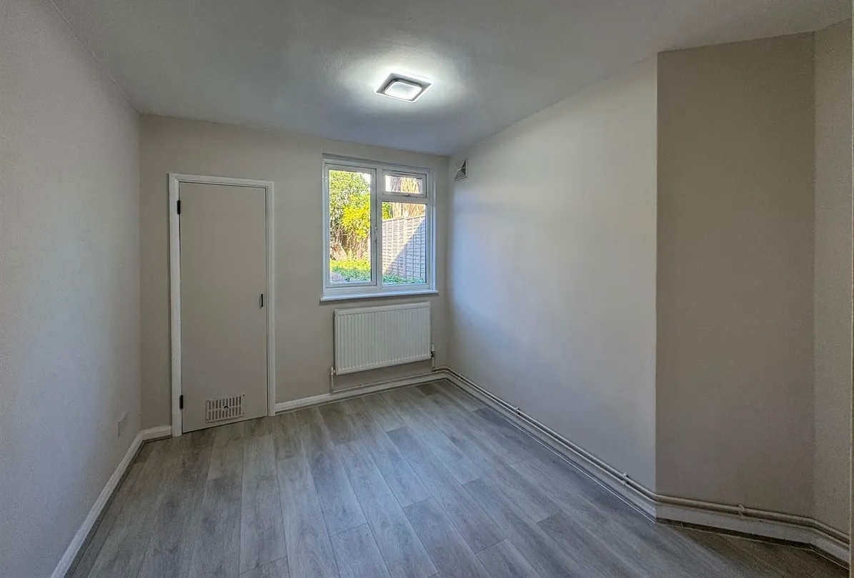 London - 1 Bed Flat, Rucklidge Avenue, NW10 - To Rent Now for £1,785.00 p/m