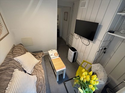 2 Bed Flat, Queenstown Road, SW8