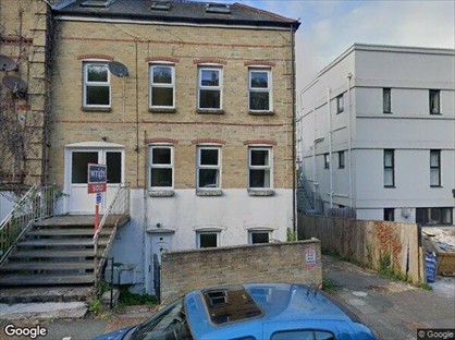 2 Bed Flat, Cliff Road, PO31