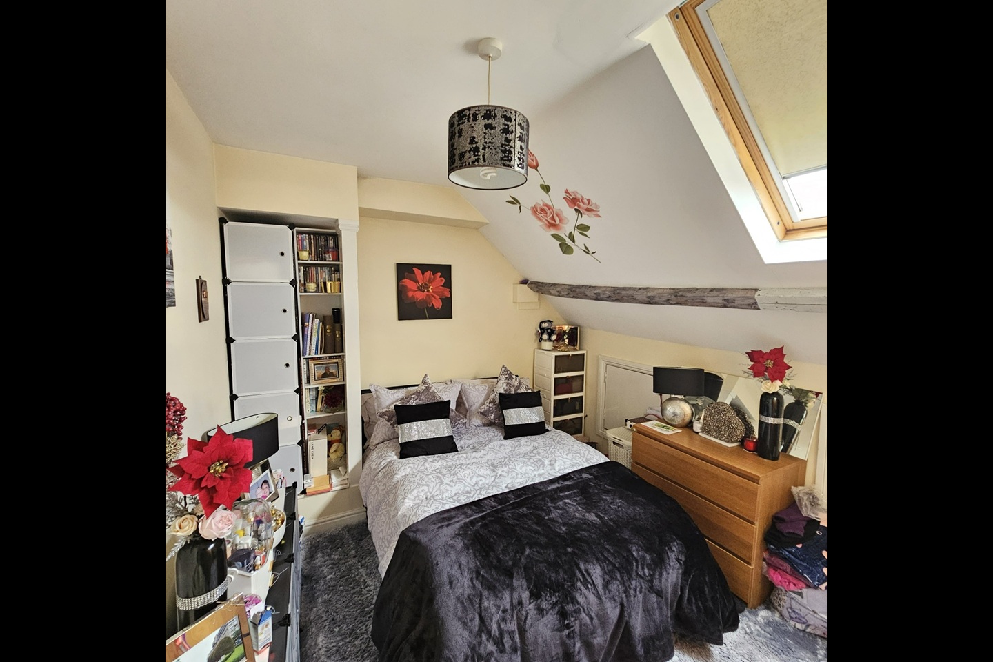 London - 1 Bed Flat, London, NW11 - To Rent Now for £1,350.00 p/m