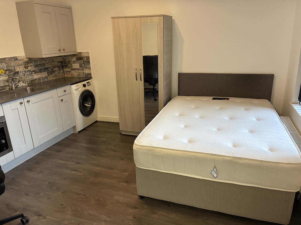 Studio Flat, Westminster Road, CV1 photo 3
