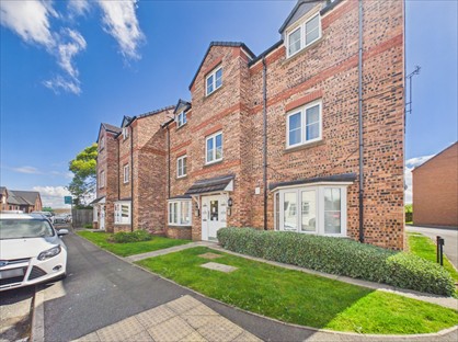 2 Bed Flat, St James Court, DL1